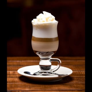 Macchiato (Traditional - 4 oz topped with foam)*