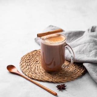 London Fog (Earl Grey Tea, Vanilla Syrup, and Milk)*